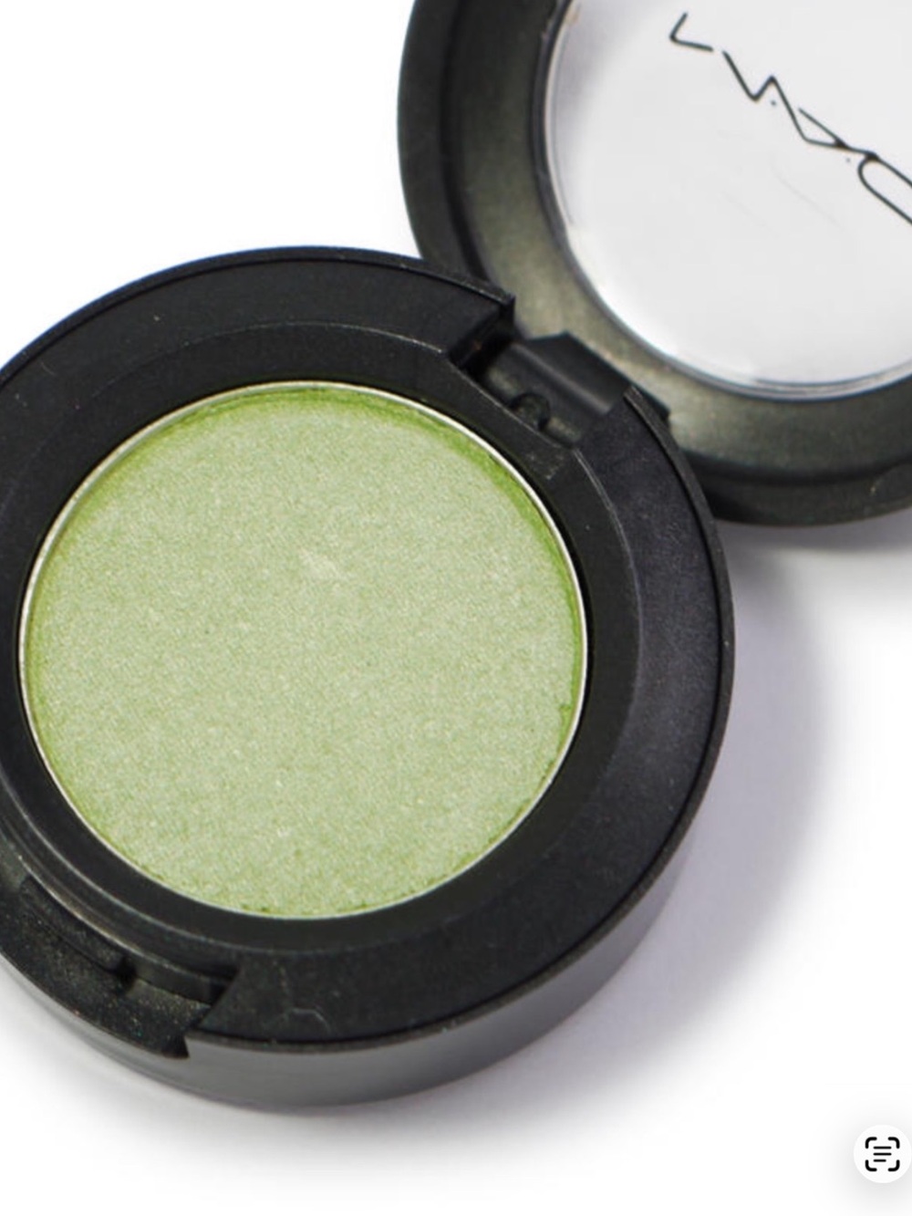 MAC Cosmetics Lustre Eyeshadow in Swimming